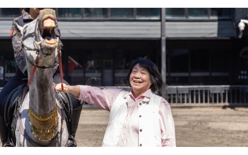 著名作家畢淑敏：新疆古生態(tài)園，值得來！