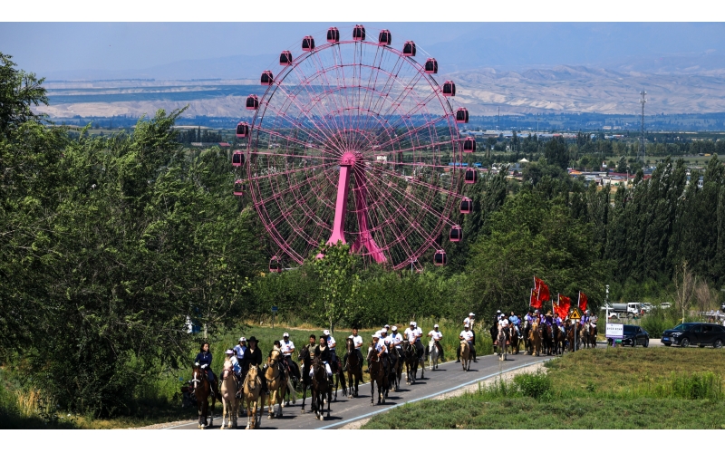 伊犁霍城縣晃晃村